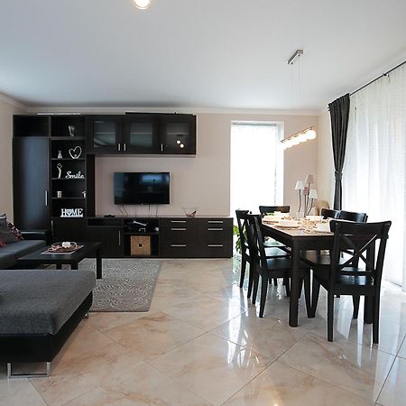 Townhouse On Budapest Border ブダエルシュ エクステリア 写真
