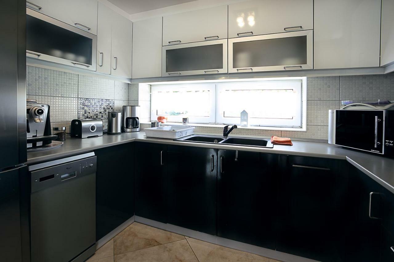 Townhouse On Budapest Border ブダエルシュ エクステリア 写真