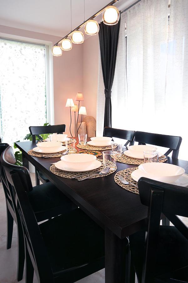 Townhouse On Budapest Border ブダエルシュ エクステリア 写真